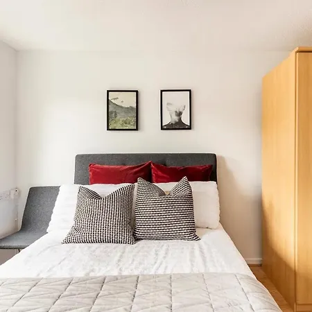 Double Bedroom At Kings Cross